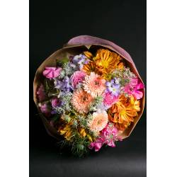 デザイナーおまかせ季節の旬な花束Lサイズ～MIXカラーでおまかせ～